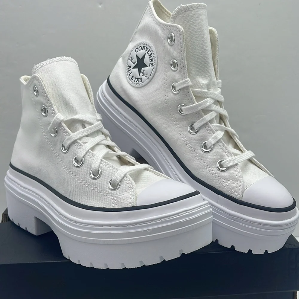 Converse WMNS High-Top Platform Sneakers A10364C CTAS LUGGED HEEL HI WHITE/BLACK